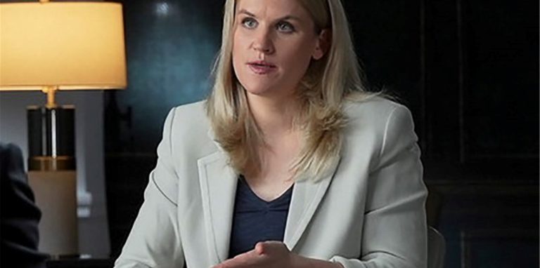 Facebook-Whistleblowerin Frances Haugen während eines CBS-Interviews.