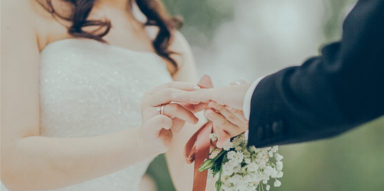 Fürs Heiraten gibt es ganz unterschiedliche Gründe – genauso wie dagegen. Wir haben einige gesammelt.
