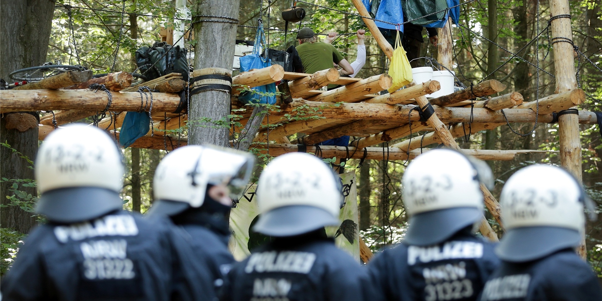Die NRW-Landesregierung hatte den Hambacher Forst 2018 unter einer vorgeschobenen Begründung räumen lassen. (Archivbild)