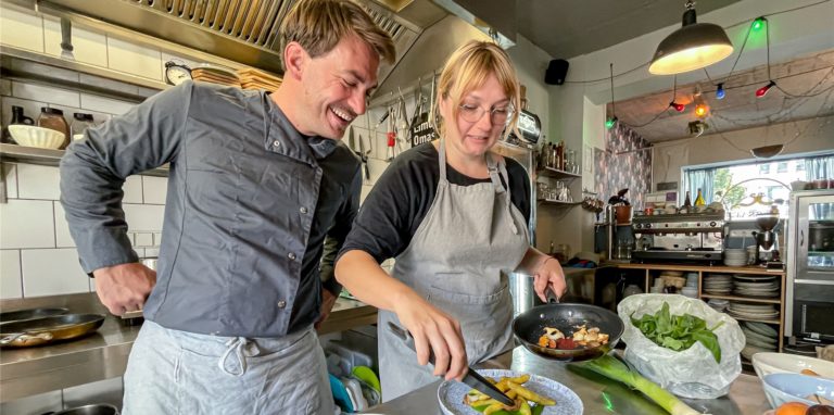 Florian Kohl und Jessica Pahl sorgen für einen Hauch „Schwäbischer Küche“ im Ruhrgebiet.