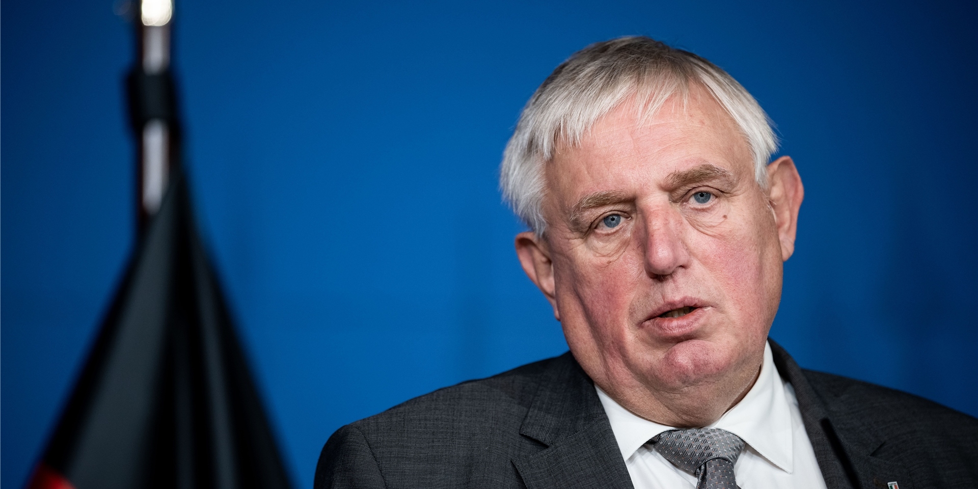 NRW-Gesundheitsminister Karl-Josef Laumann will mit kommunalen Impfzentren und den Hausärzten bei den Impfungen vorankommen.