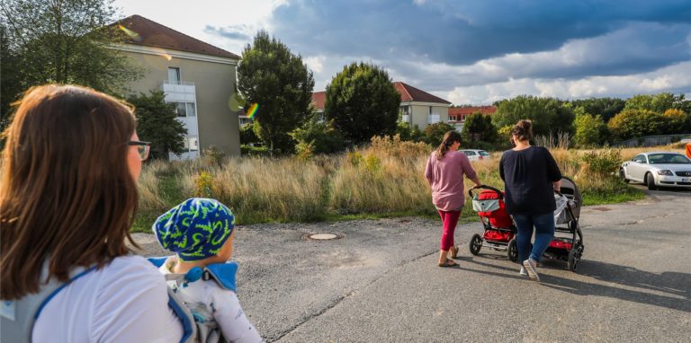 Die Stadt Dortmund will von fast 10.000 zufällig ausgewählten Bürgern wissen, wie wohl sie sich in ihrem Wohnquartier fühlen und ob sie bleiben wollen.