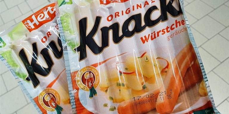 Am 11. August 2014 hatte sich der damals zwei Jahre und elf Monate alte Lilian Lerbey an einem Knacki-Wurststückchen verschluckt und war erstickt.