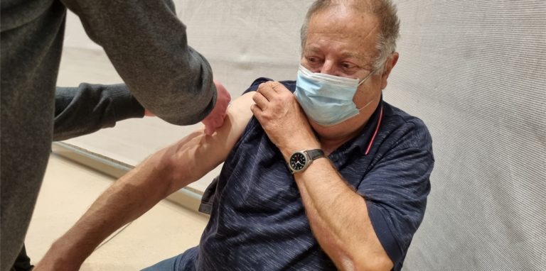 Bei der Impfaktion im Selmer Bürgerhaus ließ sich der eine oder andere Selmer zum dritten Mal gegen das Coronavirus impfen.