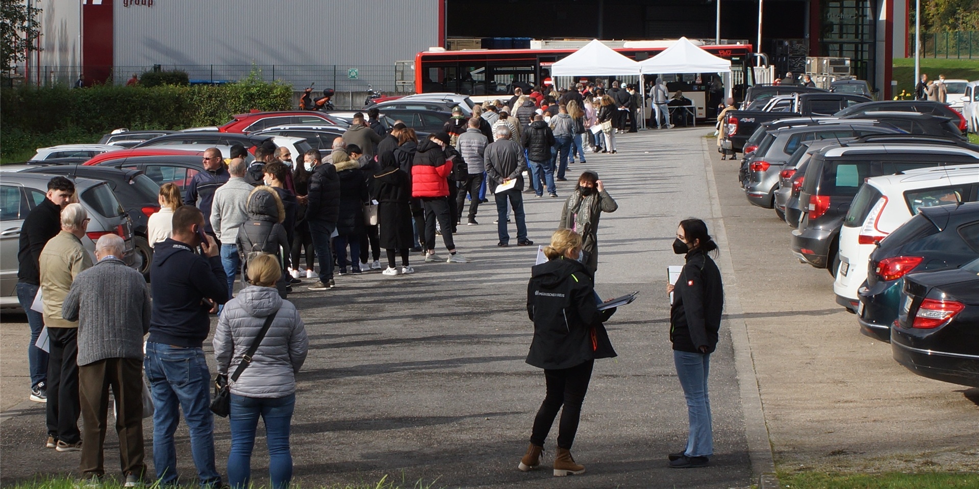 Bereits Ende Oktober machte der Impfbus Halt im Mendener Gewerbegebiet Horlecke.
