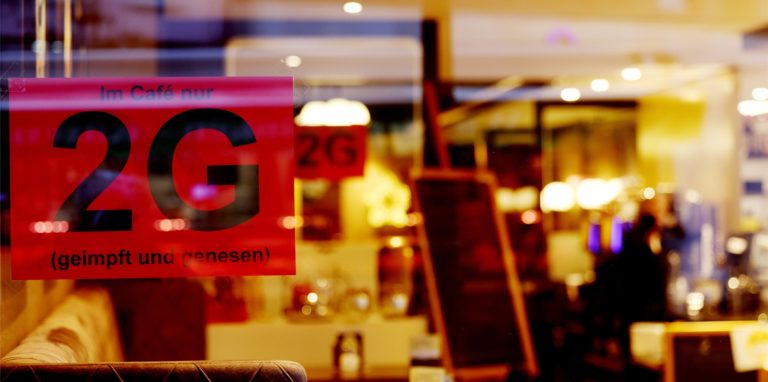 In Restaurants gilt die 2G-Regel: Um die Maßnahmen zu überprüfen und gegebenenfalls Verstöße zu ahnden, verstärkt das Ordnungsamt in Werne die Kontrollen in der Gastronomie.