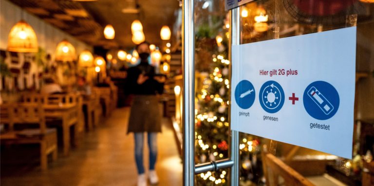 Heute wird die neue NRW-Coronaschutzverordnung auf den Weg gebracht. Sie enthält vor allem Einschränkungen für Ungeimpfte.
