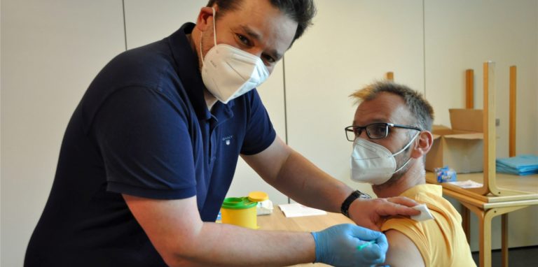 Die Impfkampagne gegen das Coronavirus soll bald ausgeweitet werden.