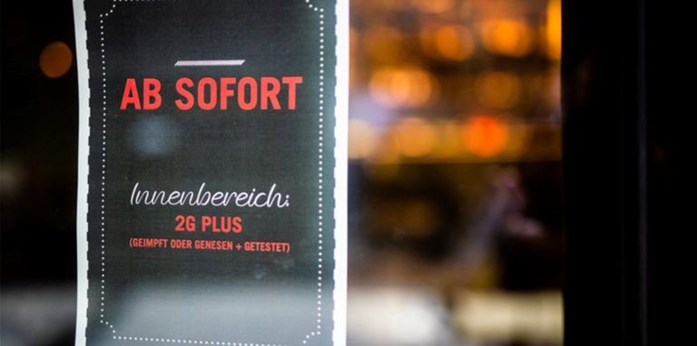 Der designierte Bundeskanzler Olaf Scholz (SPD) hat um die Akzeptanz für härtere Einschnitte, vor allem für Ungeimpfte, geworben.