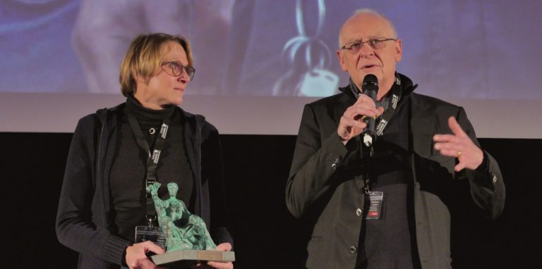 Ulrike Franke und Michael Loeken, hier mit der Lüdia, kommen im Januar wieder nach Lünen, um bei der Filmclub-Vorführung ihres Siegerfilms „We Are All Detroit“ Fragen zu beantworten.