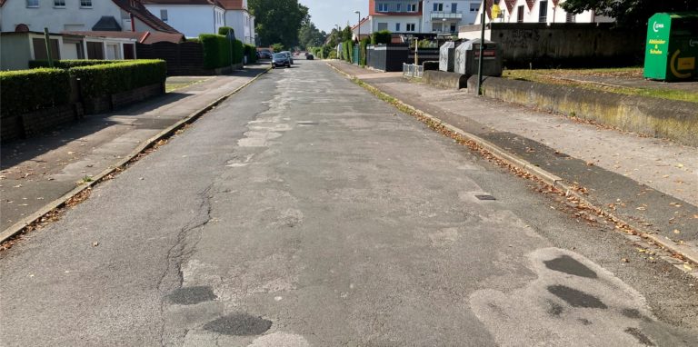 Das Archivbild zeigt die Querstraße.