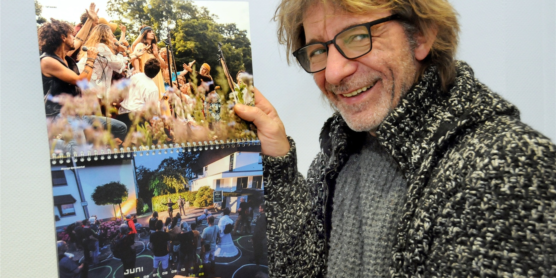 Erstmals hat Jörg Rost einen Kalender mit 24 eindrucksvollen Fotos seiner Kultur-Veranstaltung „Runde um den Block“ herausgebracht.