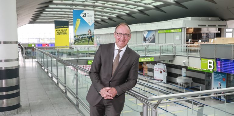 Der Dortmunder Flughafen fühlt sich in Sachen Coronahilfen klar benachteiligt. Flughafen-Chef Luger van Bebber hatte das Verfahren schon Anfang 2021 als „nicht nachvollziehbar“ kritisiert.