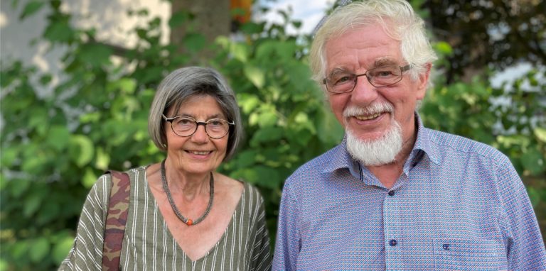 Klaus Pfauter, hier mit seiner Frau Monika, ist aus dem Seniorenbeirat der Gemeinde Holzwickede ausgetreten und äußert viel Kritik.