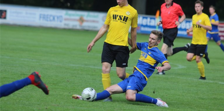 Joshua Harhoff hat noch kein Pflichtspiel für den SV Herbern gemacht. Benjamin Siegert nennt dafür die Gründe.