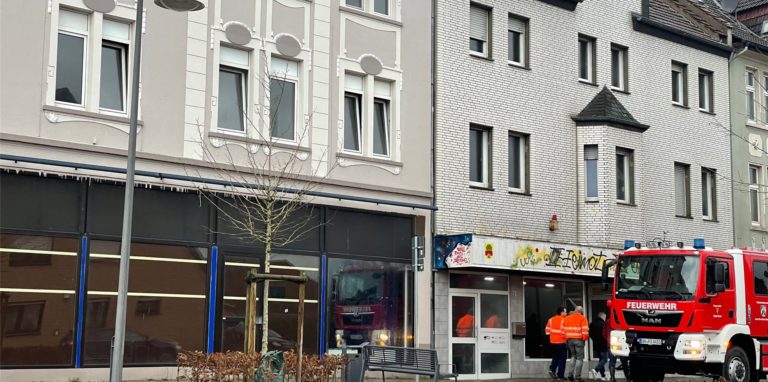 An der Kreisstraße in Selm gab es am Dienstagnachmittag einen Feuerwehr-Einsatz.