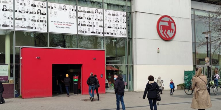 Im Horne-Center in Werne kam es am Dienstagmittag zu einem Feuerwehreinsatz.