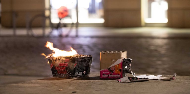 Feuerwerk wurde im Kreis Unna in der Silvesternacht zwar gezündet. Einsätze wegen schwerer Verletzungen gab es aber nicht. Insgesamt verbrachten die Mitarbeiter von Polizei und Feuerwehr eine ruhige Silvesternacht.