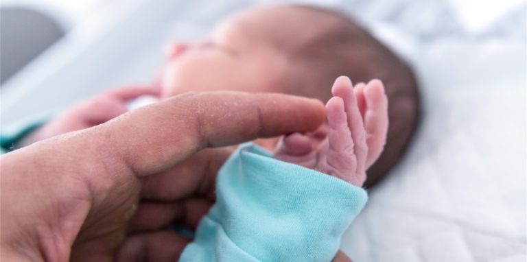 Um 2.45 Uhr wurde an Neujahr das erste Lüner Baby im Jahr 2022 geboren (Symbolbild).