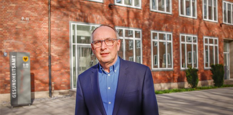 Dr. Frank Renken, Chef des Gesundheitsamtes, spricht über die aktuelle Entwicklung der Corona-Lage in Dortmund.