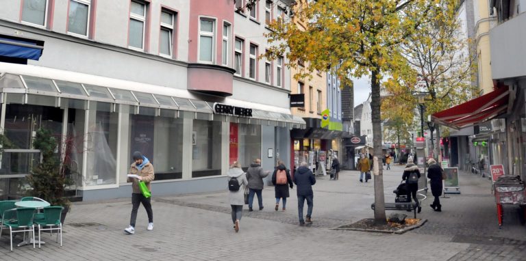 Die neue Corona-Schutzverordnung bringt Erleichterungen für geboosterte Personen mit sich.