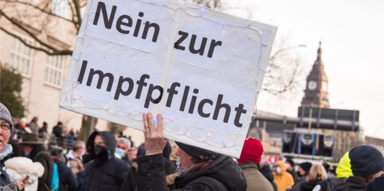 Corona-Demonstration. (Symbolbild)