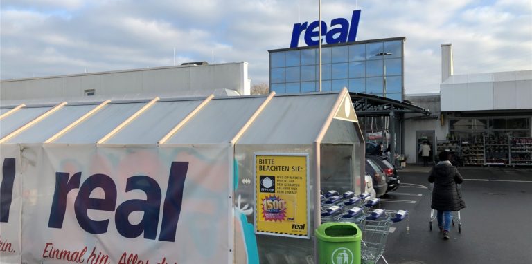 „Einmal hin – alles drin“: Dieser Werbeslogan von Real wird in Menden spätestens am 31. Mai 2022 verklungen sein.