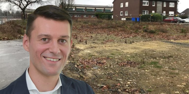 Von der einstigen Kneipe Surmann’s Hof in Ascheberg ist nichts mehr zu sehen. Hier entstehen 20 Eigentumswohnungen, die allesamt noch zu haben sind, wie Frank Venker von der zuständigen Baufirma erklärt.