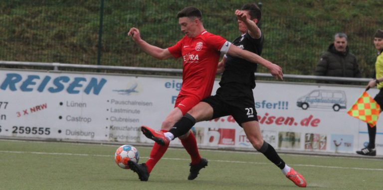 Matthias Drees (l.) und der Lüner SV schlagen den FC Borussia Dröschede.