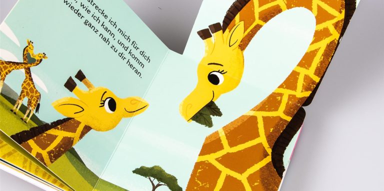 In dem Buch „Liebhaben“ zeigen Tiere, was es heißt, wenn Papa und Mama sagen „ich hab dich lieb“.