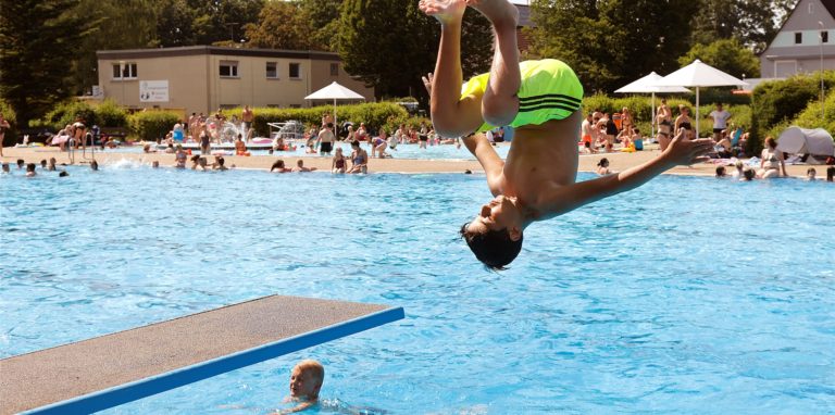 Die Bäder in Kamen, Bergkamen und Bönen werden künftig unter einem Namen geführt: „GSW Wasserwelt“.