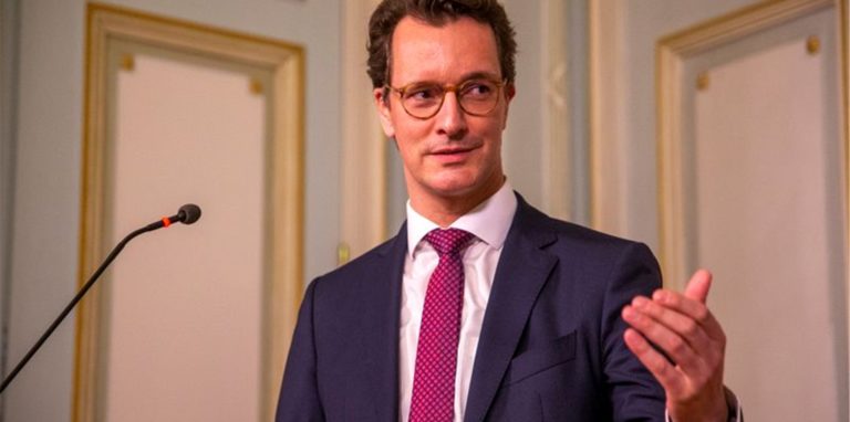 Hendrik Wüst (CDU), Ministerpräsident von Nordrhein-Westfalen, hält schrittweise Lockerungen für vertretbar.
