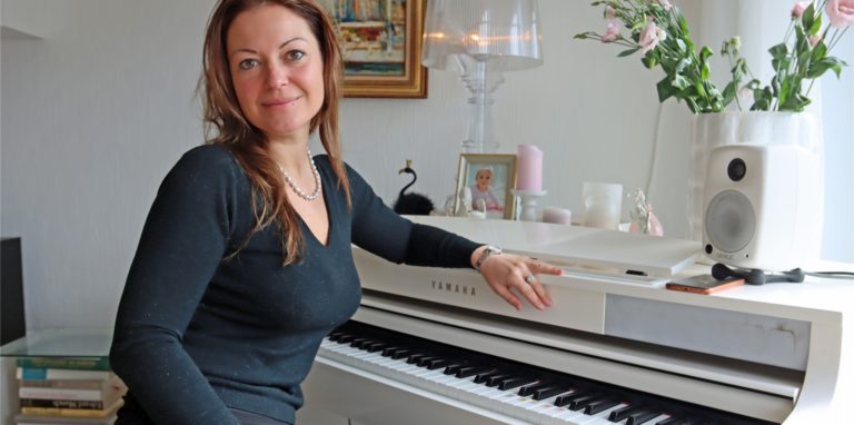 Margarita Lebedkina ist Musikpädagogin, Pianistin und Komponistin und hat mehrere Flüchtlinge aus der Ukraine bei sich aufgenommen.