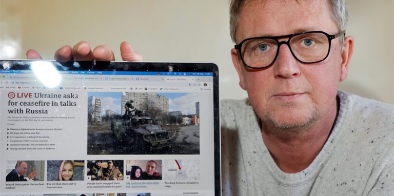 „Die Ukraine bittet um Waffenstillstand in Gesprächen mit Russland“, so eine Schlagzeile zu den Entwicklungen im Ukraine-Krieg. Der Kamener Jonas Büchel, der in Lettland lebt, hofft, dass Russland die Kampfhandlungen rasch beendet.