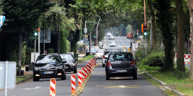 Das Ergebnis der Bombensondierung an der Hammer Straße liegt noch nicht vor. Nach der Sondierung wird der Kanal erneuert, die Fahrbahn und auch die A2-Autobahnbrücke.