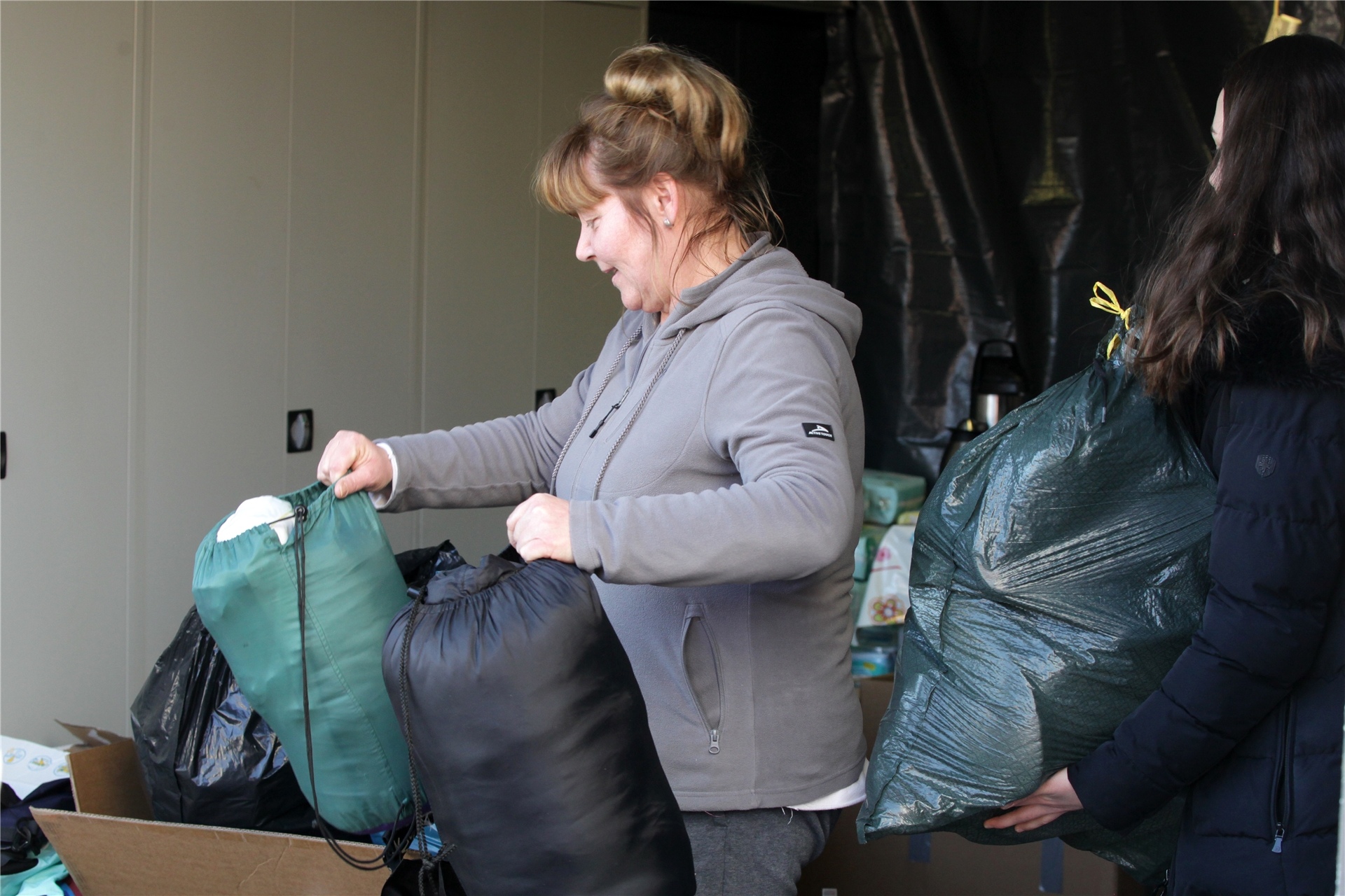 Eveline Oljeniczak aus Lünen-Süd sammelt Spenden.