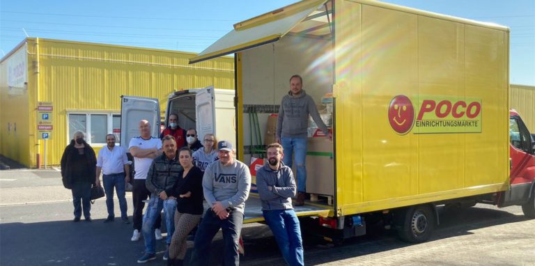 Poco-Mitarbeiter aus Bergkamen haben zwei Hilfstransporte gepackt, die sich auf den Weg nach Polen machen.