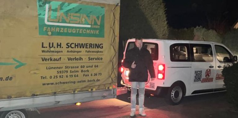 Oliver Schilling kurz vor dem Start des Hilfs-Transports in die Ukraine.