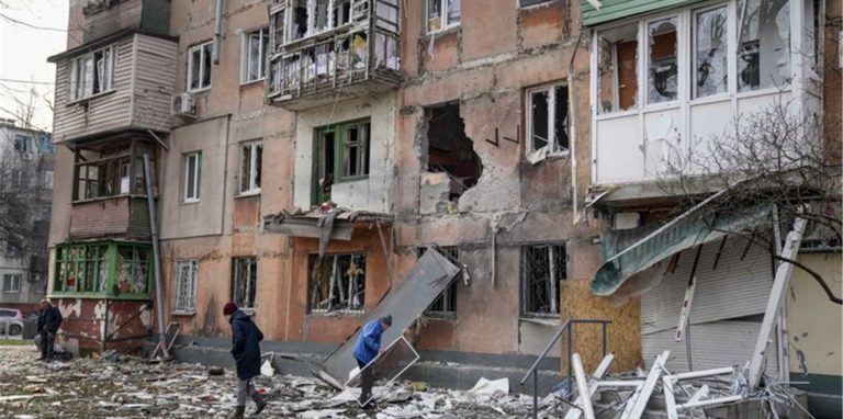 Menschenrechtler bezeichnen die Lage in der umkämpften Stadt Mariupol als katastrophal.