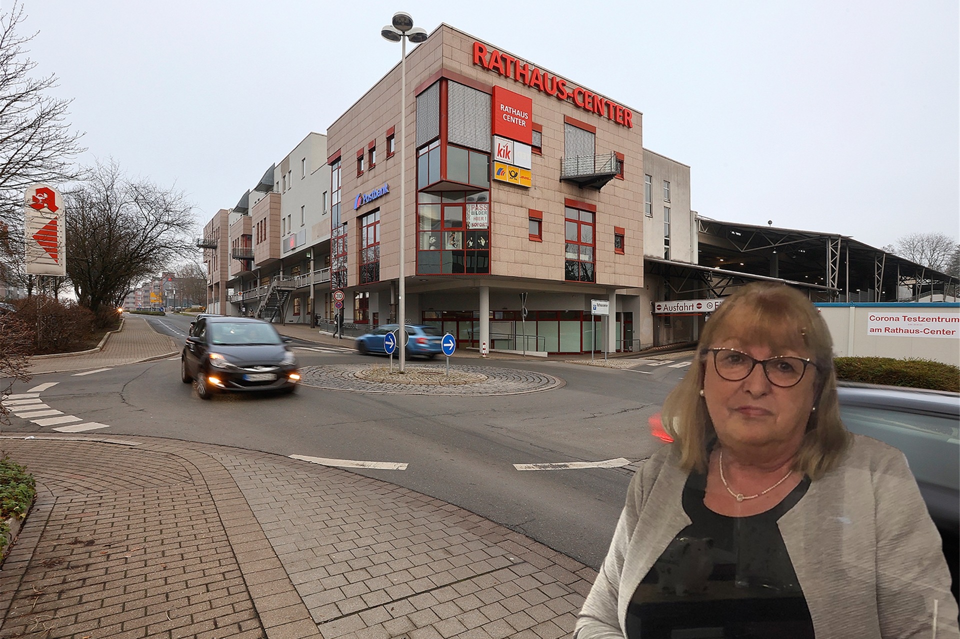 Mechthild Milde gehört zu den Ladenbetreibern, die im Rathaus-Center ausharren. Es gibt auch Kündigungen: Aber es laufen noch Verhandlungen.