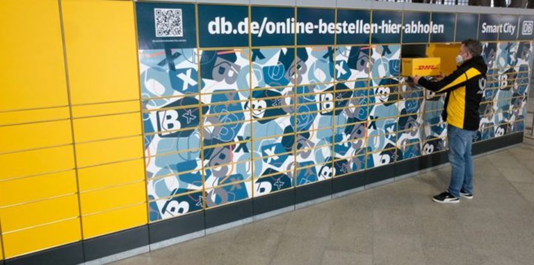 Packstation der Post am Leipziger Hauptbahnhof.