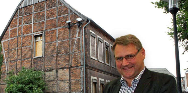 Auf dem Gelände des ehemaligen Hauses Bultmann am Ascheberger Kirchplatz soll bis zum Ende der Ortskernumgestaltung 2028 eine neue Nutzung gefunden worden sein.