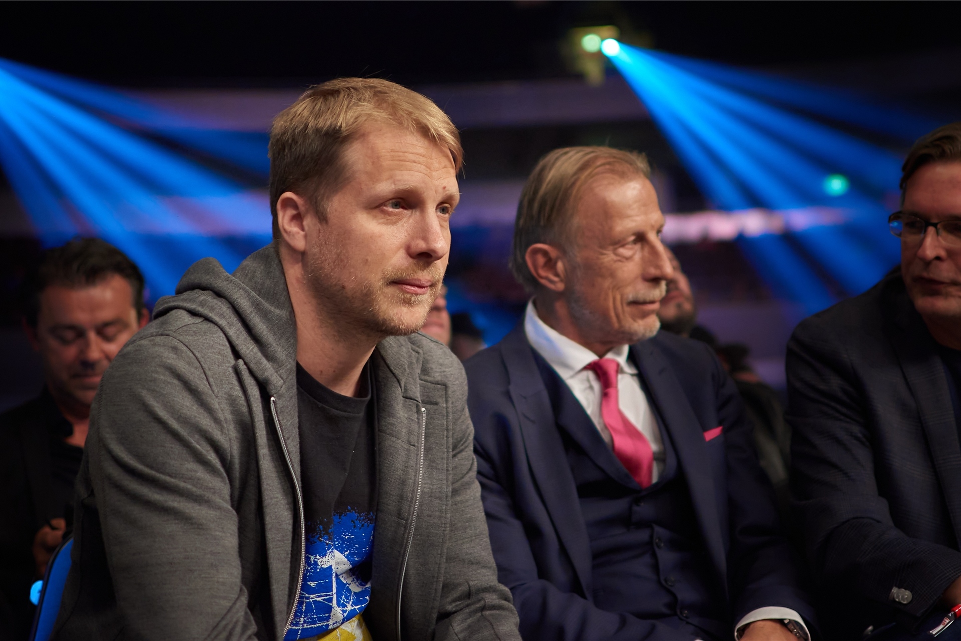 Comedian Oliver Pocher ist von einem Mann mit mehr als 300.000 Instagram-Abonnenten angegriffen worden.
