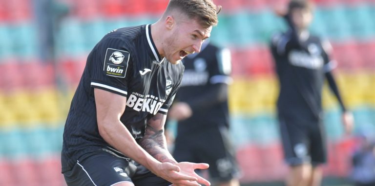 Joel Grodowski spiel mit dem SC Verl gegen den FSV Zwickau.