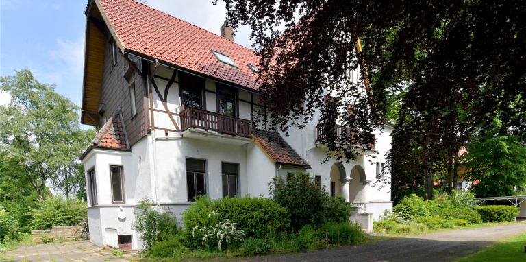 Die Villa an der Borker Straße 16 in Cappenberg wird kein Denkmal. Sie soll aber erhalten bleiben, wie der neue Eigentümer aktuell versichert hat. Das gilt auch für das Haus Nummer 14.