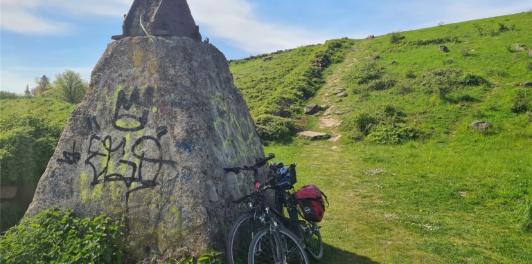 Der Aufstieg zur höchsten Deponie im Erin-Park.