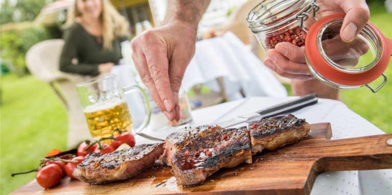 Was gibt es Schönes, als im Freien gemeinsam zu grillen.