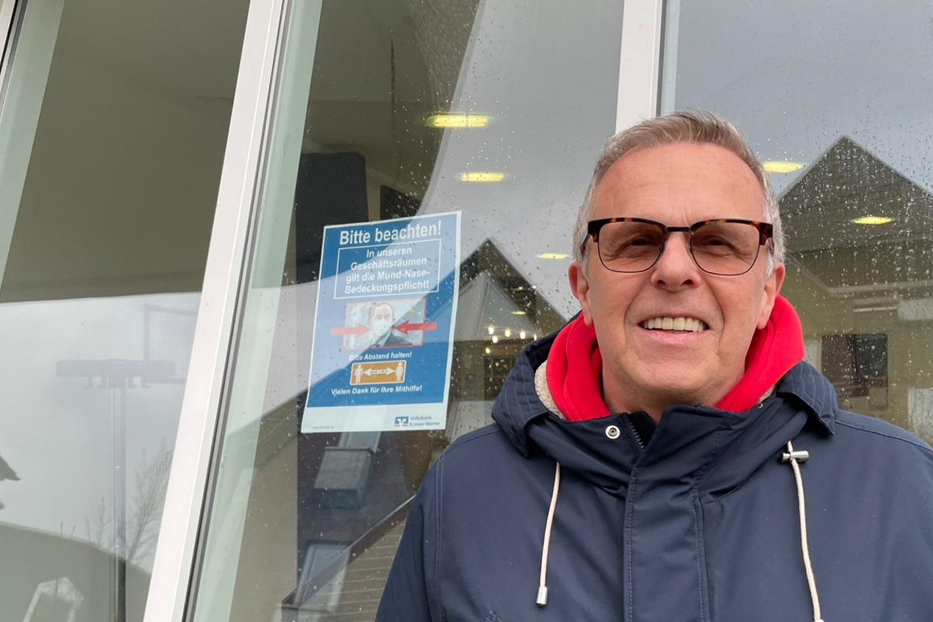 Fred Gärtner trägt am Montag (4.4.) beim Besuch der Werner Innenstadt keine Maske. Generell findet er das Ende der Maskenpflicht aber auch gut.