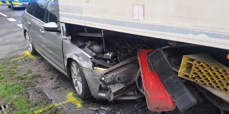 Am Mittwochmorgen (6. April) ereignete sich ein kurioser Unfall auf dem Rastplatz Buchenhain.