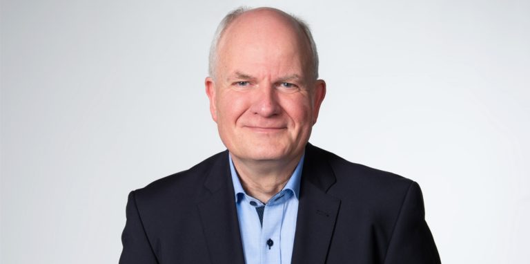 Andreas Schlüter ist Pressesprecher und Beschwerdemanager bei der Sparkasse Unna-Kamen.